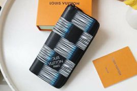Picture of LV Wallets _SKUfw152907622fw